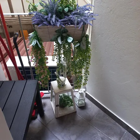 Stefano Junior Senza Cucina * Roma